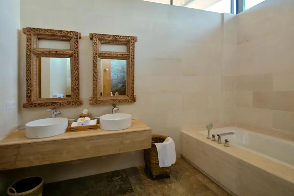 The Kesari Luxury Villa Sanur (Bali)